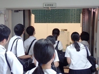 研究室見学の様子②