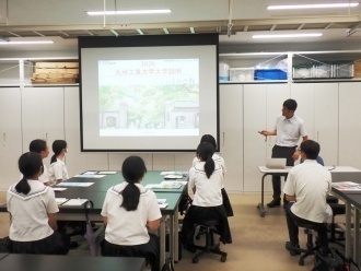 大学説明の様子