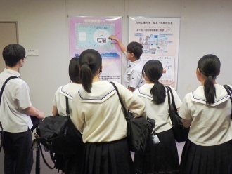 研究室見学の様子①