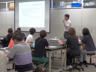 大学説明の様子