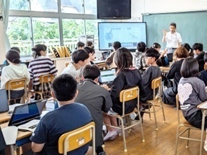 講師による説明の様子