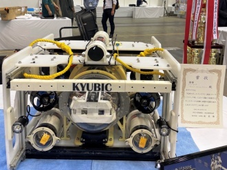 ݥܥåȥƥ2025 ΤŤե١Kyutech Underwater Robotics