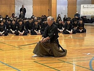 試合前の居合演武