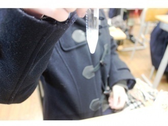 ͸ʥ饹ˮҺ֤¤ưםᤵ