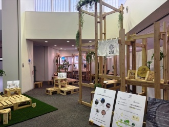 完成した「とばたひらきば」