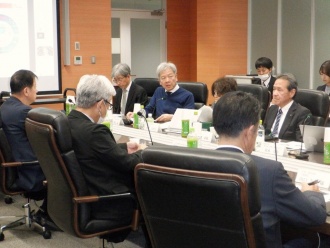 �����^������̫ƽ���ѧ�S�︱ѧ�L�ˤ�뤴�h��