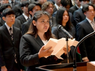 修了生卒業生総代答辞(午前の部)