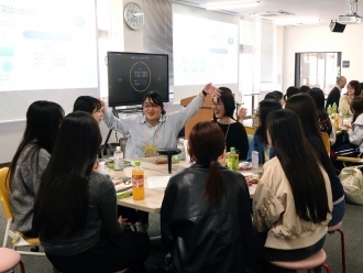 グループごとの交流の様子