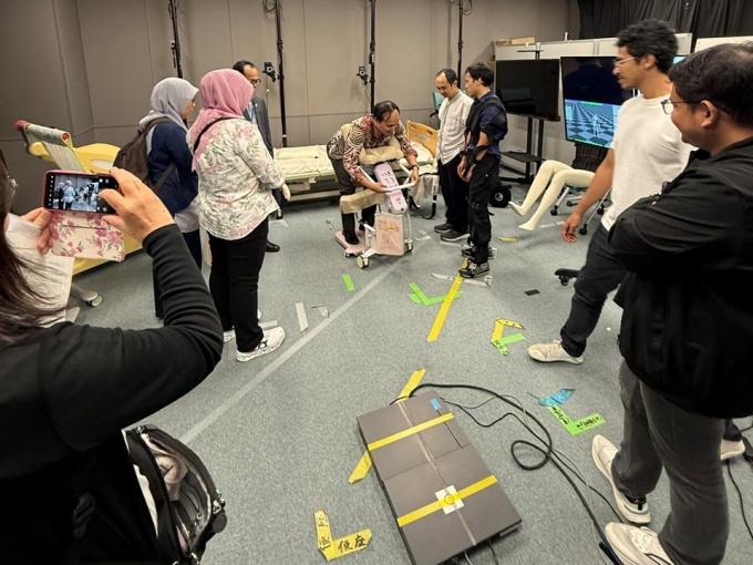 参加者による体験の様子