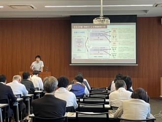 講演Ⅱ 雲雀丘高校 林教諭による講演