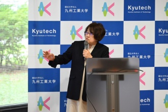 水井万里子 副学長