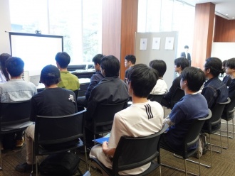 戸畑キャンパス百周年中村記念館での様子