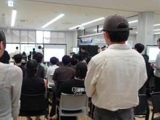 飯塚キャンパスラーニングアゴラでの様子