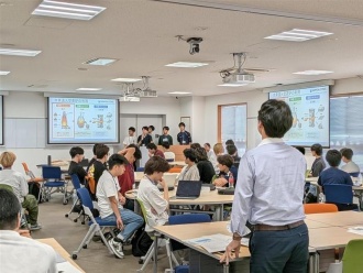 発表の様子2