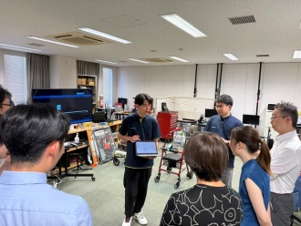 見学の様子2