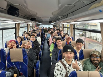All three campus groups gathered together for a commemorative photo.