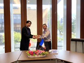 Scenes from the commemorative gifts exchange