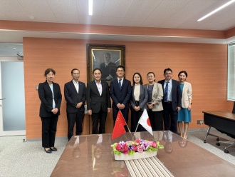 Commemorative group photo
